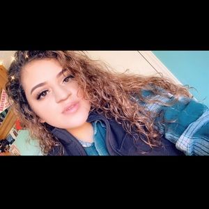 Meet your Posher, Rocio